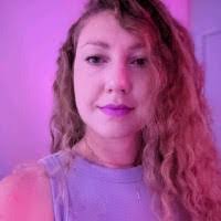 Erin Schilling's Instagram, Twitter & Facebook