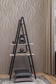 12 Bn Voca Moods 11 Geschwungene Linien Wirken Modern Im Wohnzimmer Tapeten Borten Und Gardine Tapeten Wohnzimmer Wohnzimmer Tapeten Ideen Braune Wallpaper