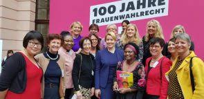 Wollte eine frau arbeiten, musste das ihr ehemann erlauben. Frauen Union