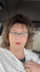 Stephanie Russell Treadway Realtor was live.