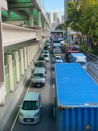Jun 12, 2021 · 粉嶺公路近白石凹有靈車著火，無人受傷。網上相片及影片顯示，起火的靈車冒出大量濃煙，現場交通受阻。 事發在下午近2時半，一輛靈車沿粉嶺. 27isepkz6o Qnm