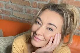 Check spelling or type a new query. Martyna Wojciechowska Ma Nowa Fryzure Fanka Niech Tak Zostanie
