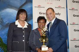 Rosetta Steer takes the Prize