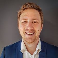 Jacob Hasselbach's Instagram, Twitter & Facebook