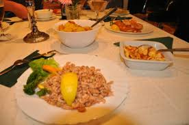English translation of tagalog words magilas, magigilas, kagilas gilas and pagpapakitang gilas. Krabben Bratkartoffeln Axel S Beifangteller Die Portionen Sind Grosszugig Picture Of Gilas Landgasthof Friedrichskoog Tripadvisor