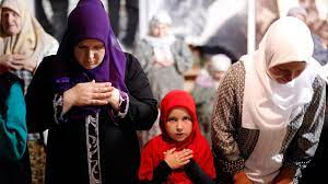 Ramadan for the year 2021 starts on the evening of monday, april 12th lasting 30 days and ending at tuesday, april 13th is day number 103 of the 2021 calendar year with 7 days until the start of the. Ramadan 2021 What You Need To Know About The Islamic Holy Month Abc13 Houston