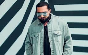 Case filed against bollywood singer & actor 'yo yo honey singh (hirdesh singh) by his wife shalini talwar under the protection. Yo Yo Honey Singh The Billion Views King Creates History Yet Again With His Songs