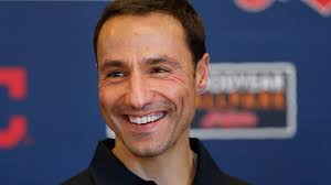 Chris Antonetti y Mike Chernoff fueron ascendidos por Indios