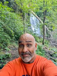 A Tuesday hug for those who need it ! ❤️❤️❤️