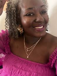 Hello, I'm Amiee and something to know about me is I love this land God  gave us I won't to thank him.