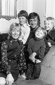 Pamela stephenson rebuked sir michael after he said that sir billy's brain had been dulled by his ongoing battle with. Hand In Hand Six Decades On Parky And His Wife Head Out For Afternoon Tea Daily Mail Online