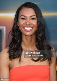 Malika Edwards's Instagram, Twitter & Facebook