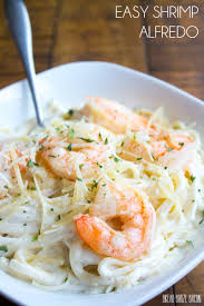 Fill a large pot with lightly salted water and bring to a rolling boil. Easy Shrimp Alfredo Recipe With Video Bread Booze Bacon
