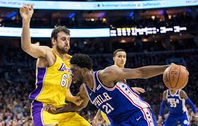 He was later ruled out for the rest of game 4 with right knee soreness. Former Ute Andrew Bogut Won T Seek Late Season Nba Contract Will Stay Home With His Pregnant Wife