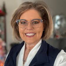 Very excited to announce our newest agent, Katelyn Martin! Welcome to  Uptown!! We are so happy to have you with us!