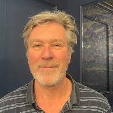 Mark Hamblin's Instagram, Twitter & Facebook