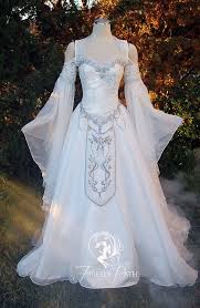 This Zelda Inspired Wedding Gown Is Every Geek Bride S Dream Dress Zelda Dungeon Fantasy Dress Fantasy Gowns Medieval Wedding Dress