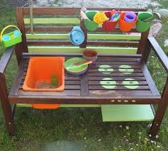 Wie Ich Aus Einer Gartenbank Eine Matschkuche Baute Kinder Garten Kinderspielplatz Und Hinterhof Spielplatz