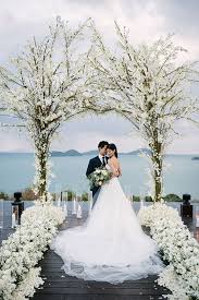 7 Traditional And Modern Wedding Ceremony Ideas To Make Your Wedding Day Memorable Modern Wedding Ceremony Wedding Ceremony Arch Wedding Ceremony Decorations