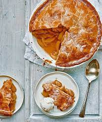 Homely and traditional, apple pie is the perfect dessert for a special meal. Mary Berry Pie Crust Recipe Easy All Butter Flaky Pie Crust Mary Berry Shocked Viewers With Her Potato Cheese And Leek Pie Recipe Florentino Marcellus