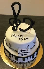 Birthday Cale Cle De Sol Cake Pate A Sucre Cle De Sol