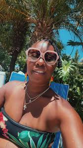 Martina Rowe (@rowesaccounting)’s videos with Summertime