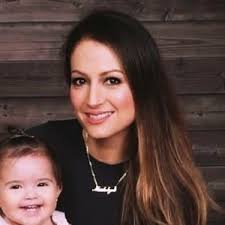 For our third Service Awards spotlight, let's celebrate Aneta Hakopyan's 40  years of dedication in our Settlements department here at Wedbush. Aneta is  an exceptional colleague whose care extends…