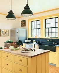 Get decorating ideas and diy projects for your home, easy recipes, entertaining ideas, and comprehensive information about plants from our plant encyclopedia. Country Sampler Farmhouse Style Have You Heard Color Is Back And We Are Happy The Sunny Color Here Brightens Up These Kitchen Cabinets And Gives The Space A Bit