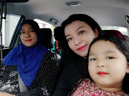 Putrajaya menjadi pilhan kerana mempunyai beberapa masjid yang menarik selain tempat pemandangan yang cantik. Suria Amanda Berbuka Puasa Di Bangi Golf Resort Dengan Family