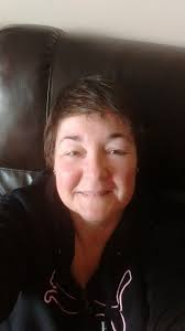 Wap manje,Ou preske koupe dwet ou" Pou ou la Ou konnen li fasil,fe manje pa  enyen la.Konw nan kwizine nan wap wè doule a. -Anpil moun pran plezi  kritike yon lot ki