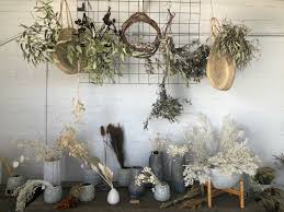 Bathroom plants can brighten up even a dark, windowless, low light bathroom. 6 Tips To Style And Care For Your Dried Flower Bouquet The Plumbette