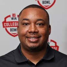 Steven Beard (@CoachBeard22)