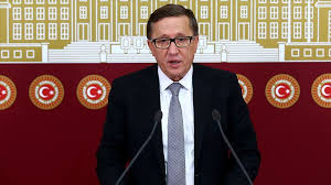 Nereli kaç lütfü türkkan 2011 tarihinde milletvekili adayı olmak için görevlerinden istifa etmiştir.24. Iyi Parti Grup Baskanvekili Turkkan Merkez Bankasi Na Gelecek Doviz Rezervi Onemli