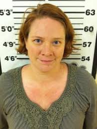 Elizabethton police: Woman used race car driver Darrell Waltrip's identity  in scam