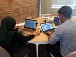 Komputer adalah sebuah perangkat elektronik, tentu saja membutuhkan listrik untuk bekerja. Khidmat Melukis Plan Kelas Autocad Kursus Autocad Asas
