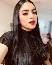 Luci Sanchez's Instagram, Twitter & Facebook