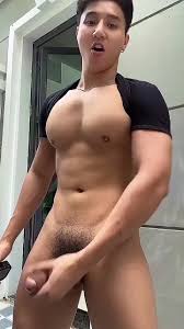 Asian hunk cums for his fans - ThisVid.com