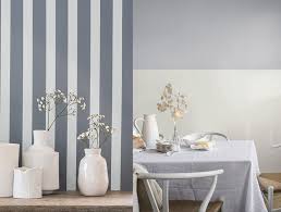 Mengecat tembok dinding dengan motif garis artinya mengecat tembok minimal dengan 2 warna yang berbeda. Cat Tembok Motif Garis Untuk Rumah Idaman Bunga Painting