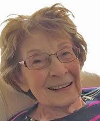 Kary Schultz's Instagram, Twitter & Facebook