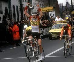 Adrianus aloysius jacobus (adrie) van der poel est un coureur cycliste néerlandais né le 17 juin 1959 à hoogerheide. Neal Rogers On Twitter Adrie Van Der Poel Won The Tour Of Flanders In 1986 There S Never Been A Father Son Duo To Both Win De Ronde That Could Change Today Rvv20 Https T Co Tsdke91rfb