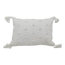 They have a welt detail for added style and use 100% polyester fill inside. Better Homes Gardens 13 X 19 Outdoor Toss Pillow Ivory Woven Walmart Com Walmart Com