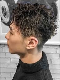 ０２６style 高羽 友人 men sツイストスパイラルパーマ 髪型 ツイストパーマ メンズ ヘアカット