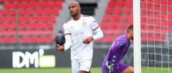 Toute l'actualité des girondins, du mercato pour les supporters. Girondins Niort Une Equipe A Deux Visages Girondins Girondins Actualite Par Webgirondins Girondins De Bordeaux Mercato Infos Et Transferts Depuis 2001 Avec Le 1er E Media Independant Sur Les Girondins