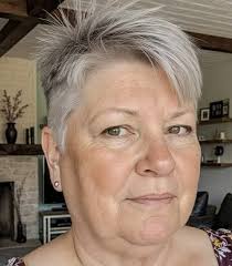 Pixie cut for mature women