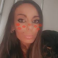 Stream Amanda Loren music