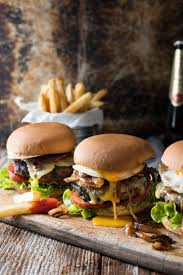 Es Gibt Auch Andere Wege Sich Zu Ernahren Ideen Furs Essen Burger Rezept Yummy Recipes