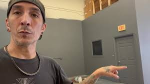 Clint Mullins's Instagram, Twitter & Facebook