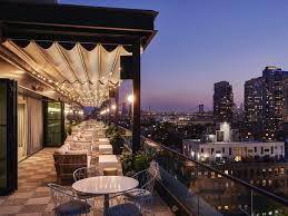Inside The Hoxton Williamsburg The First U S Hoxton Hotel Jetsetter Hotel Hoxton Nyc Bars Rooftop Bars Nyc