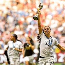 In her new memoir, hungry heart ($16, amazon.com), she turns her understanding eye on her most compelling character yet — herself — and reveals the story behind some of her most beloved books. 210 Alex Morgan Ideen Fussball Alex Morgan Frauenfussball