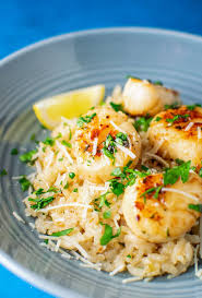 While risotto is cooking, pat scallops dry and season with salt and pepper. Lemon Butter Scallops Over Parmesan Risotto Recipe Kitchen Swagger